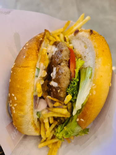 Av. 6 de Agosto 712, Jesús María 15072