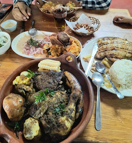 PERRICHOLI RESTAURANTE - Baños del Inca