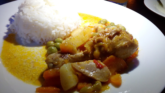 Opinii despre Blackandwhite Restobar Karaoke în Tumbes - Gastronomía y hostelería