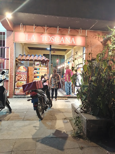 Pizzería Toscana Food