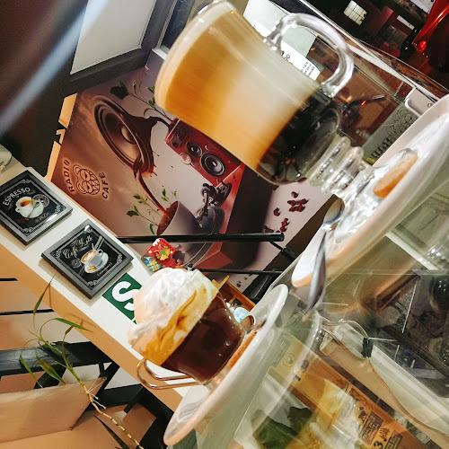 Comentarii opinii despre Radio Café