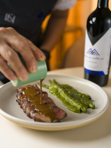 Comentarii opinii despre Curador Wine Bar & Shop