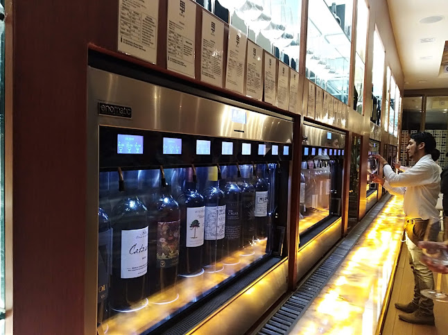 SATO Kitchen Atelier & Wine Boutique - Gastronomía y hostelería