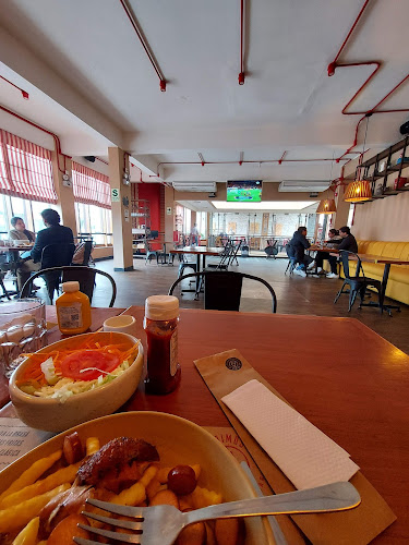 Primos Chicken Bar La Molina - Gastronomía y hostelería