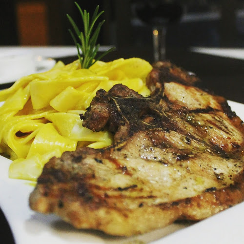 Escribanos Bar Grill - Cajamarca