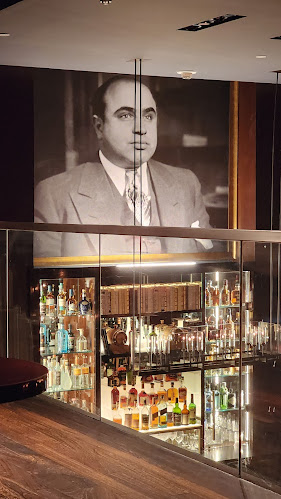 Av. las Begonias 450, San Isidro 15046