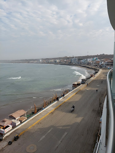 Avenida Victor Larco Herrera 510, Huanchaco 13000