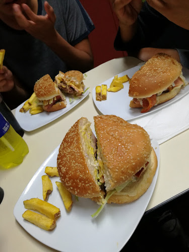 Comentarii opinii despre Carnivoro La Hamburguesería