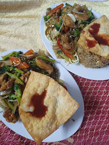 Chifa "Antojitos Orientales" - Gastronomía y hostelería