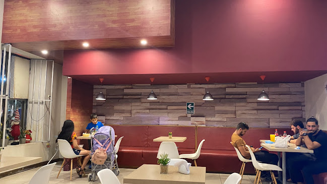 Franchesco Café Pizzería - Gastronomía y hostelería