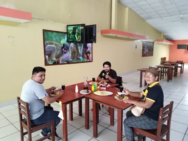 Pollería Rikos Chicken - Moyobamba