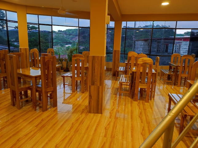 Opinii despre Restaurant Polleria Camu Camu în Naranjos - Gastronomía y hostelería