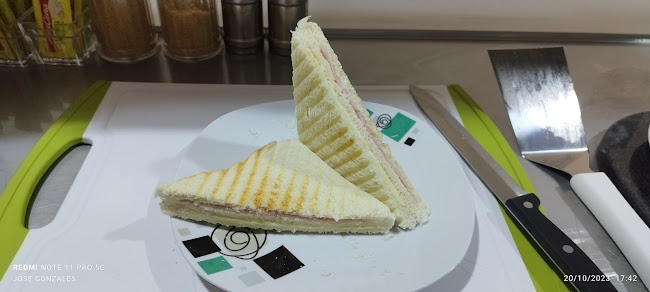 Opinii despre FUENTE DE SODA JUGUERIA "TU CHINITA" în Lima - Gastronomía y hostelería