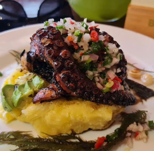 Opinii despre Simbote restaurant în Chimbote - Gastronomía y hostelería