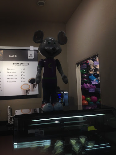 Av. Porongoche 500, Paucarpata, Arequipa