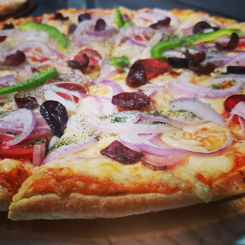 Opinii despre La Muzza Pizzas & Pastas în Puente Piedra - Gastronomía y hostelería