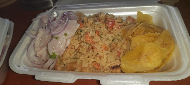 Cevicheria "Al Paso"