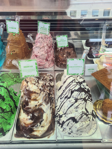 CC El Polo, Tienda 108, Av La Encalada 1615, Santiago de Surco 15023