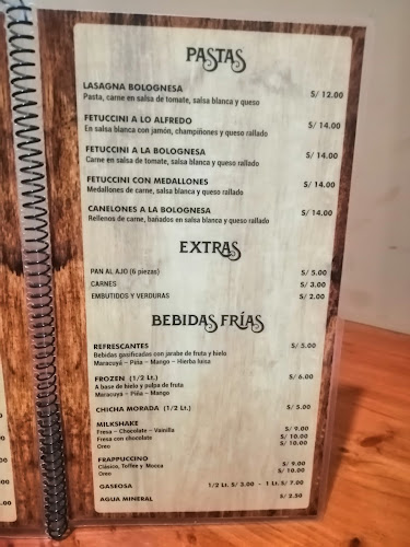 Opinii despre Pizzas D' Carlos în Ancón - Gastronomía y hostelería