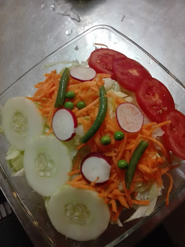 Comentarii opinii despre Polleria El Galpon Pollos &parrilladas