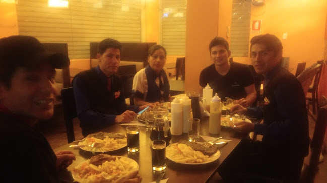 Piko's Chicken & Grill - Gastronomía y hostelería