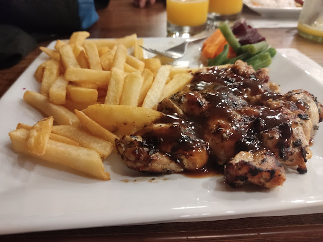 Villa Chicken - Gastronomía y hostelería