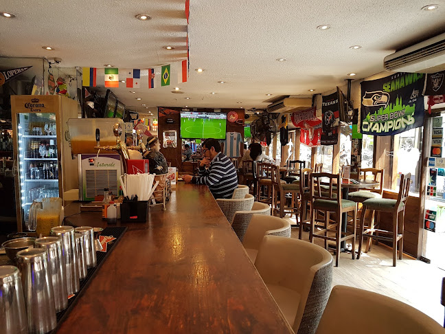 The Corner Sports Bar & Grill - Gastronomía y hostelería