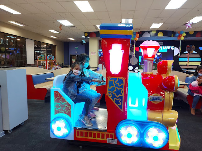 Chuck E. Cheese's Arequipa - Gastronomía y hostelería