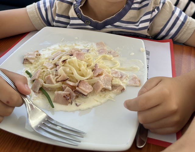 Opinii despre La Bonbonniere Restaurant în Miraflores - Gastronomía y hostelería