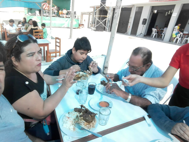Opinii despre Mercado Los Constructores - Nuevo Chimbote în Nuevo Chimbote - Gastronomía y hostelería