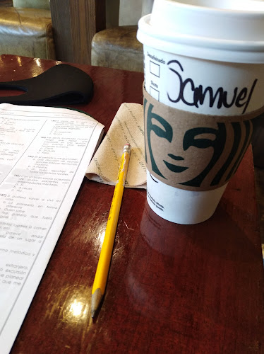 Starbucks - Mall Plaza - Gastronomía y hostelería