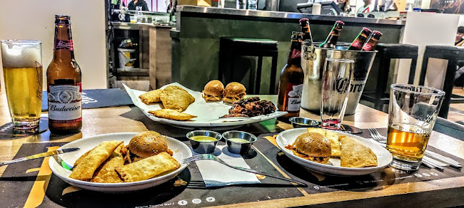 Opinii despre Arena Sports Bar în Cayma - Gastronomía y hostelería