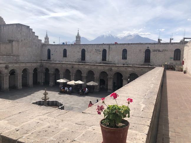 Opinii despre Maska Subs Food & Drinks în Arequipa - Gastronomía y hostelería