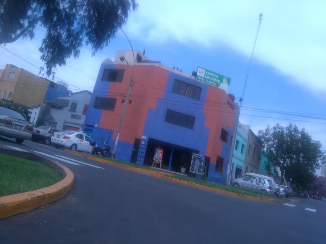 Av Saenz Peña 230, Callao 07021