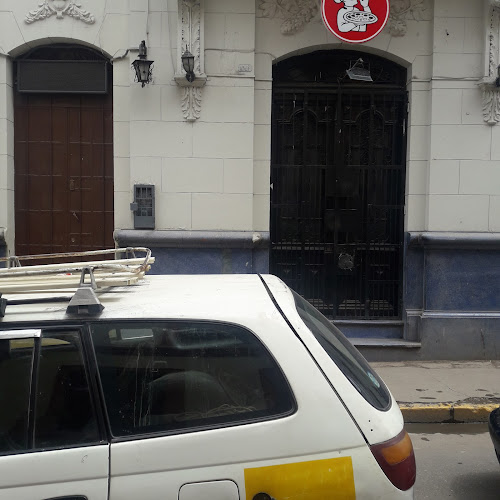 Peña Plaza - Huancayo