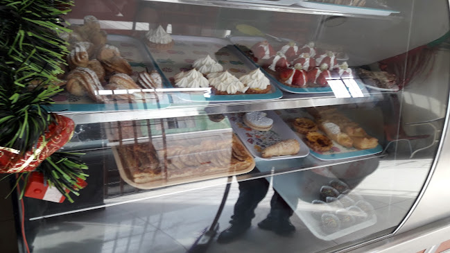 Panadería Pastelería Esquía - Gastronomía y hostelería