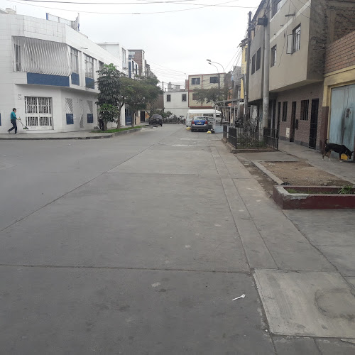 Cafeteria Y Jugueria "Mama Millshi" - Gastronomía y hostelería