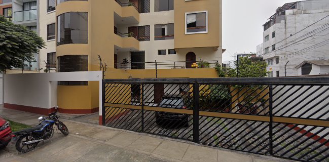 Claudia Muga Cake Designer