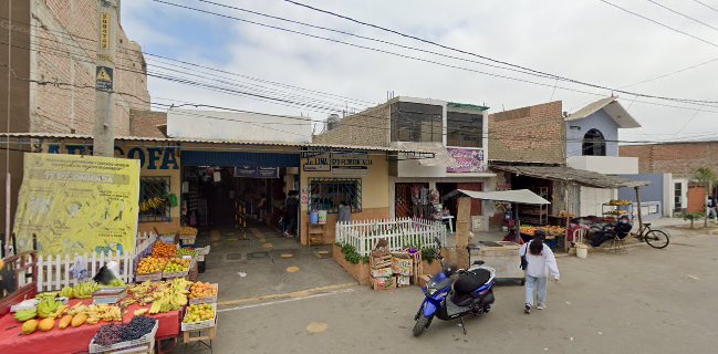 Mercado Pequeños Comerciantes